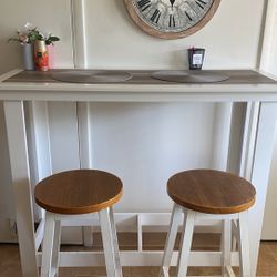 bar stool table and chairs 