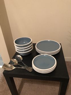 set of dishes