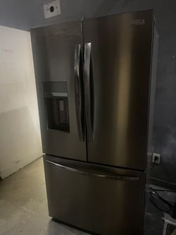 Cyber Sale!! Refrigerator Frigidaire Gallery 36” inches wide French door nevera heladera frío 