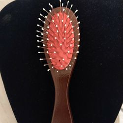 5 Wig Brushes