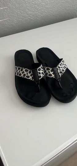 Sandals size 7
