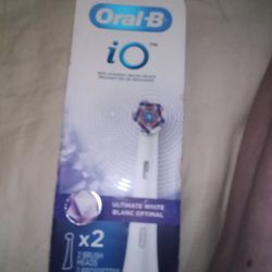 Oral B   iO Replacement Heads 2
