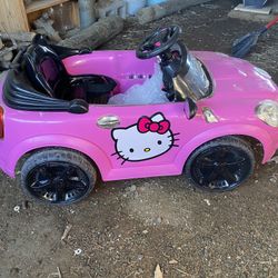 Hello Kitty Car