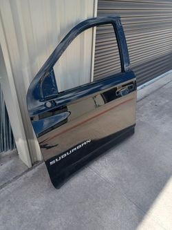 2019-25 Tahoe And Suburban Door 