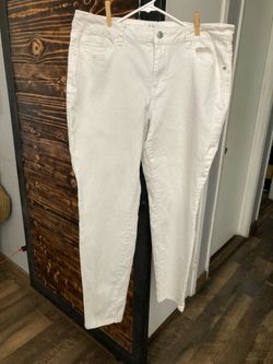 Woman’s Pant Size 14