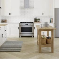 🔥NEW BOSCH Refrigerator, stove,  microwave, & Dishwasher (priced separately)‼️