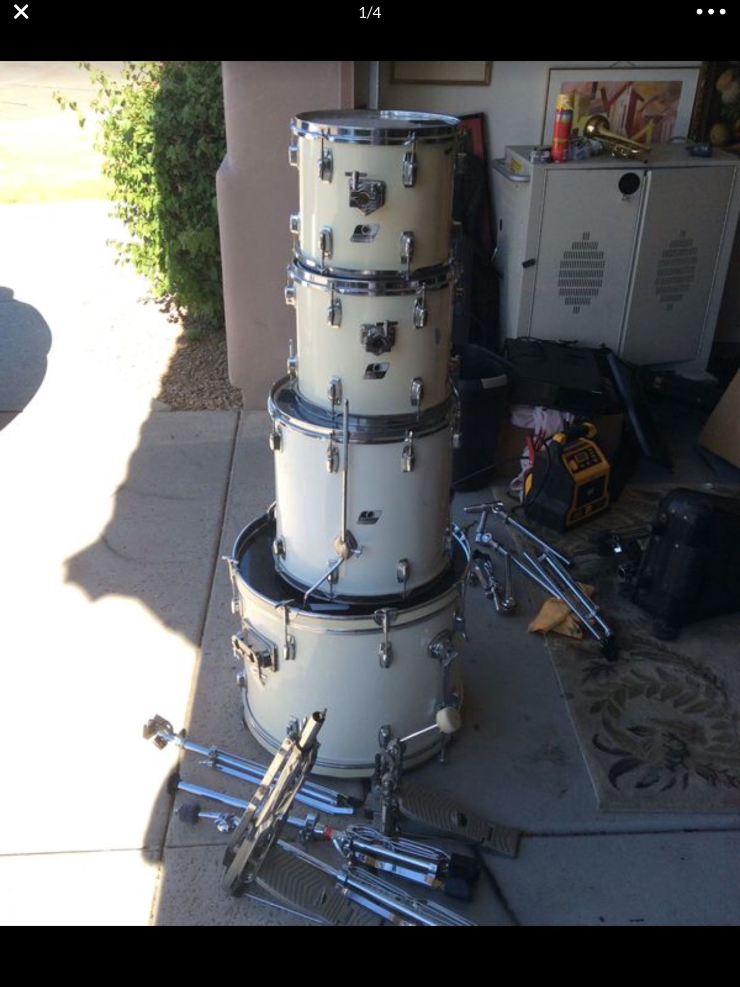 Ludwig Drum Set and hardware w/o cymbals or stool.