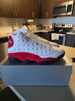 Jordan 13 retro "Chicago" (Size 13)