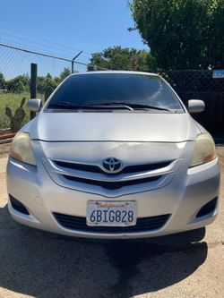 Toyota yaris sedan