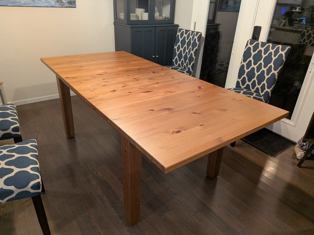 Wood Extendable Dining Table