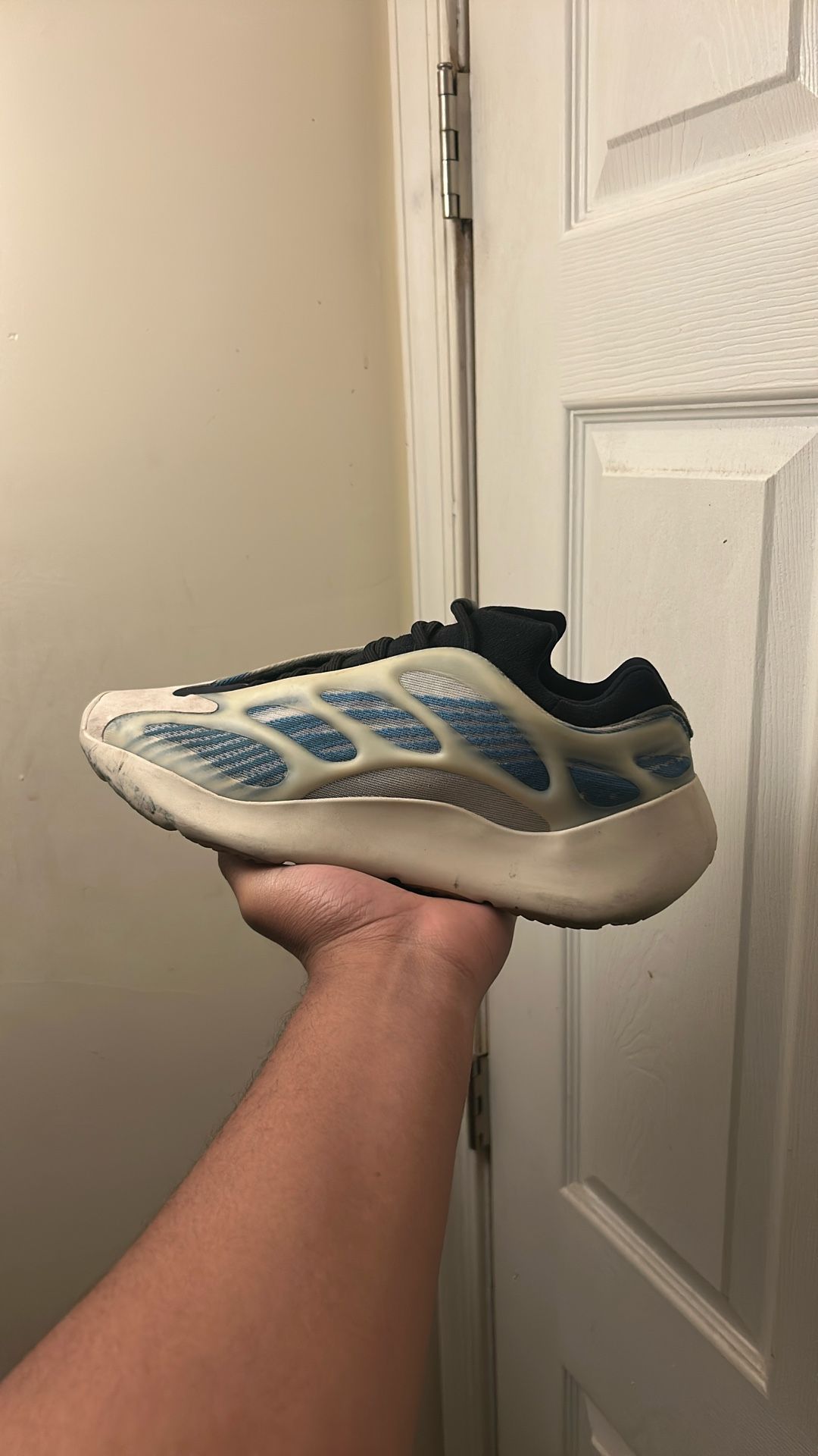 Yeezy 700