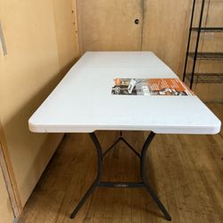 5 Ft. Folding Table