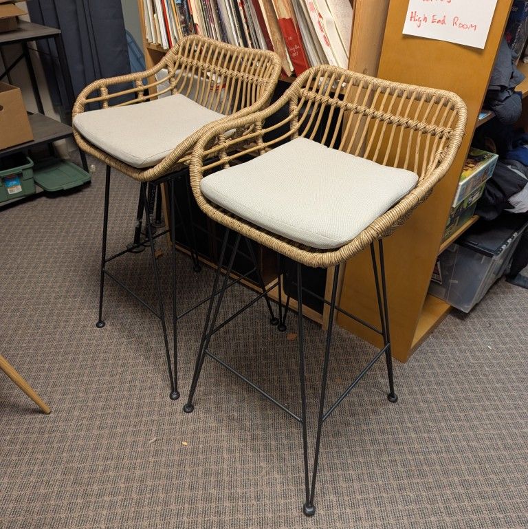 Wicker Barstool Set Of Two Chairs Seat Bench Stool