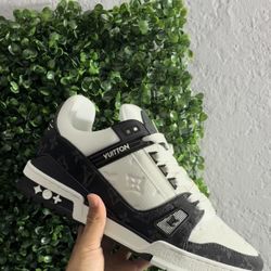 Lv Trainers