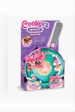  Cookeez Makery Pancake Treatz Scented Interactive Plush 