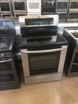 LG Electric Stove