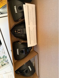 Thule Rapid Podium #460R Feet for Thule Crossbars
