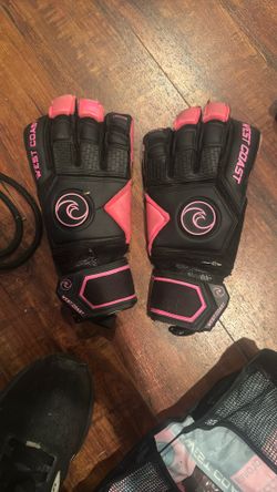 West Coast Goal Keeping Gloves