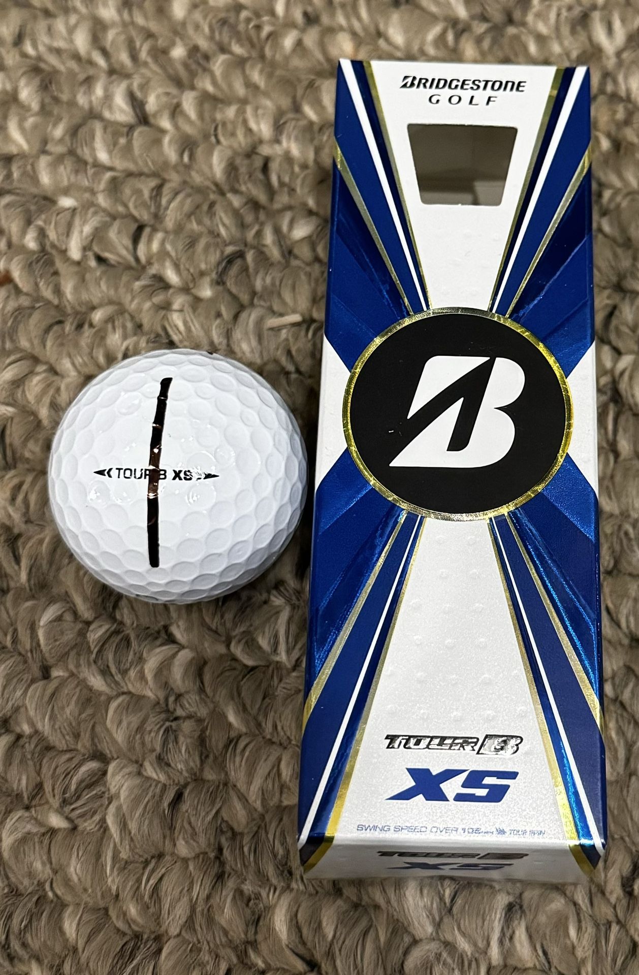 BRAND NEW BRIDGESTONE TOUR B XS GOLF BALLS