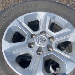 Toyota 4Runner Rim And Tire 