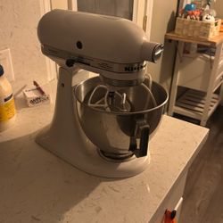 Kitchen Aid Mixer 