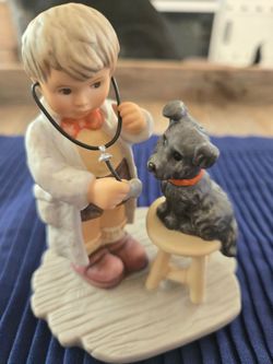 Goebel  Figurine - BH-9, The Doctor's In