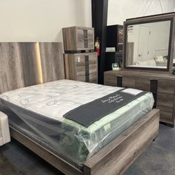 4pc LED Queen Bedroom Set 