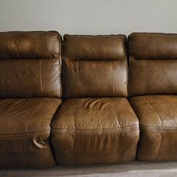 Leather Electric Recliner Couch Has To Go Today