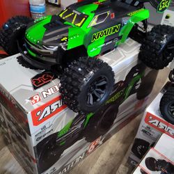 ARRMA KRATON BLX 6s brushless electric RC monster truck March madness special deal $550 plus tax cash only no credit card no ATM no phone apps