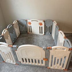 Baby Playpen14-Panel Costway Babyjoy woth Lockable Gate