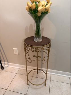 Plant table