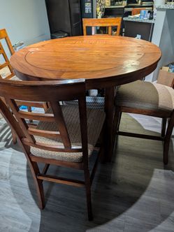 5 Piece Ashley Bar Table Set