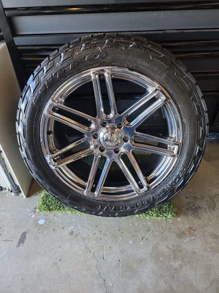 22 Inch Tires 305/45 R22