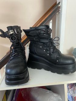 Platform boots size 9 women