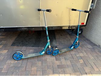 Razor A5 Lux kick scooter set of 2