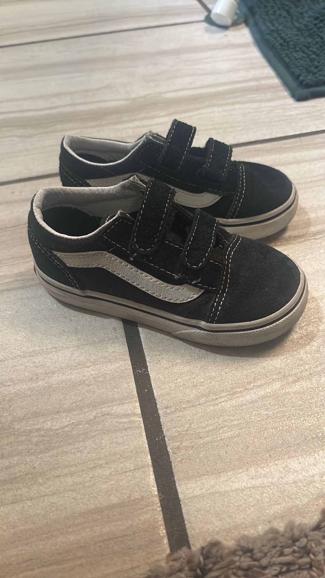 Children’s Vans 8C