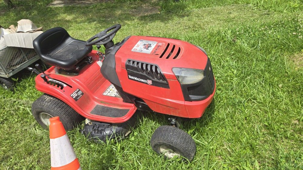 Lawn Mower With Cart