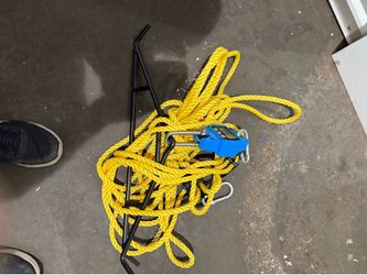 Heavy duty deer gimbal/ hanger with pulley and scale