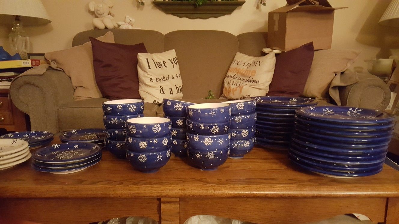 Snowflake Dishes