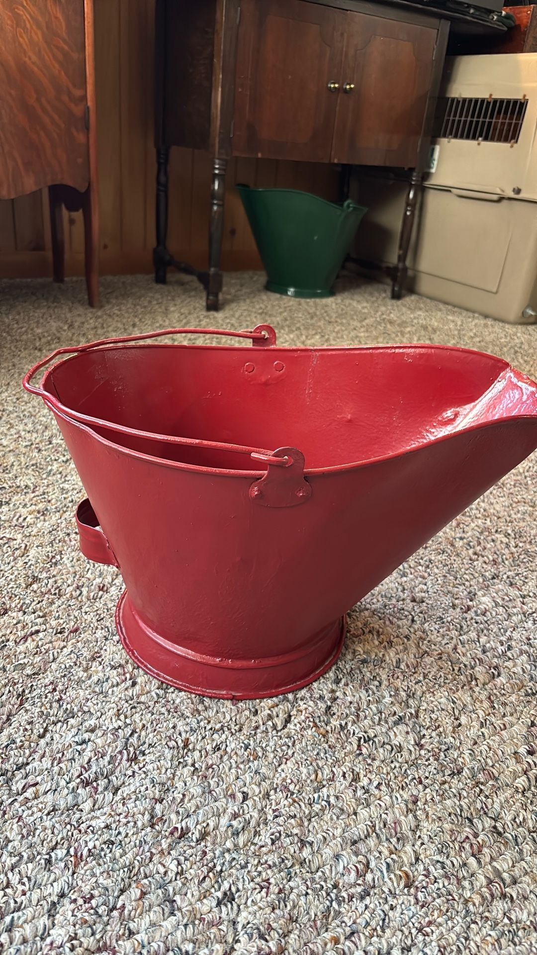 FREE VINTAGE FIRE BUCKET