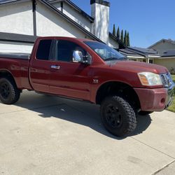 Lifted 4x4 2004 Nissan Titan 