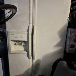 Kenmore Refrigerator 