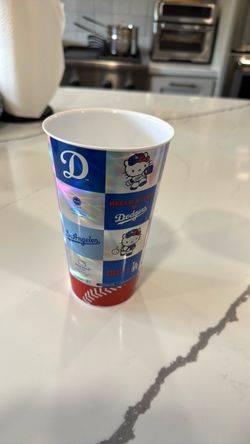 Hello Kitty x Dodgers plastic soda cup