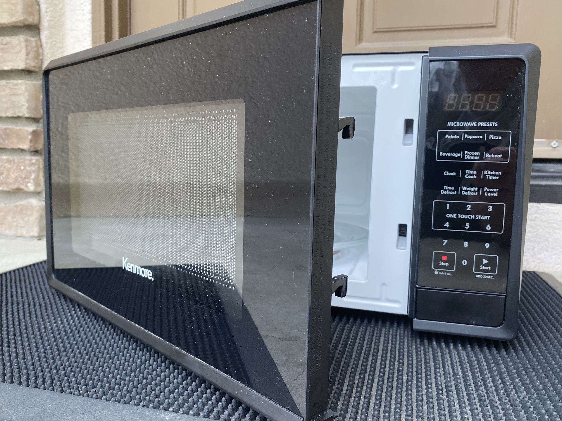 Kenmore 1.1 Cu Ft Microwave Oven