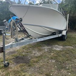 Boat 23ft.      Hurrican.   Yr 70