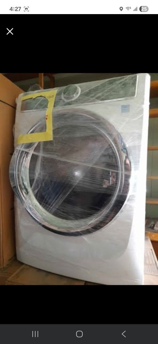 Electronic Gas Dryer, BRAND NEW IN BOX