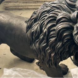 Majestic Bronze Lion Statue 