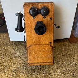 Antique Phone 