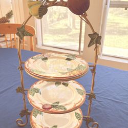 Beautiful 3-tier Serving Stand