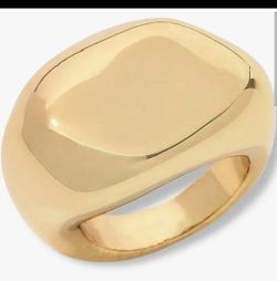 $35 Bellezza free form dome ring sz 5 New This Bellezza free form dome ring features a striking design with a smooth, polished surface that reflects l
